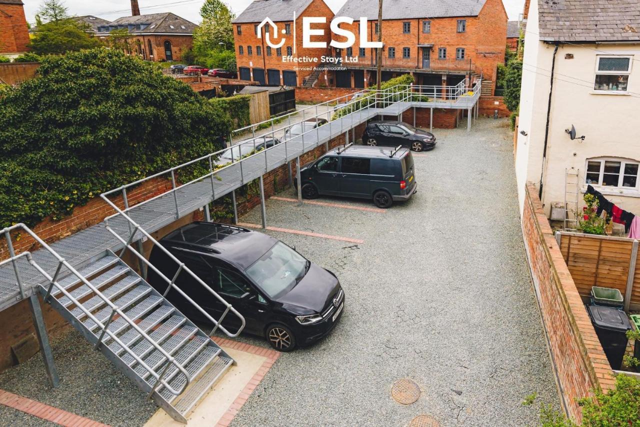 2 Bedroom Church Apartment 5 Mins To Town Centre - Free Parking Shrewsbury Esterno foto